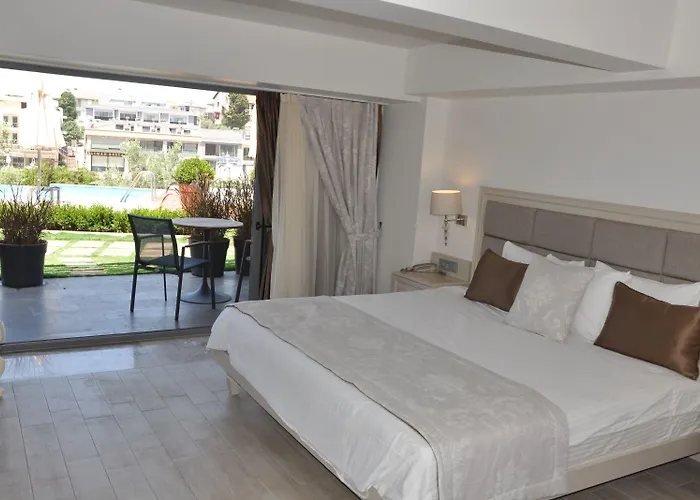 Kubana 酒店 Çeşme