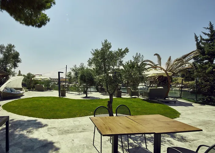 Kubana 酒店 Çeşme