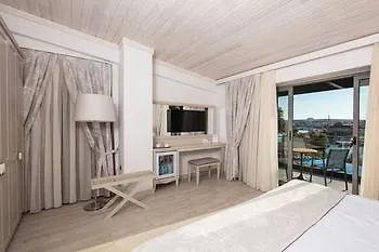 酒店 Kubana Çeşme